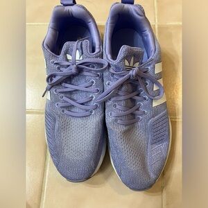 Women’s running shoes